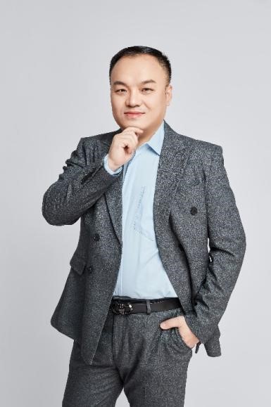 杨晟.jpg