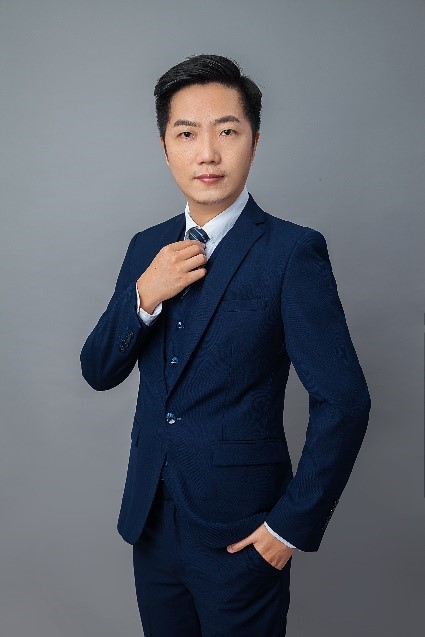 廖宏.jpg
