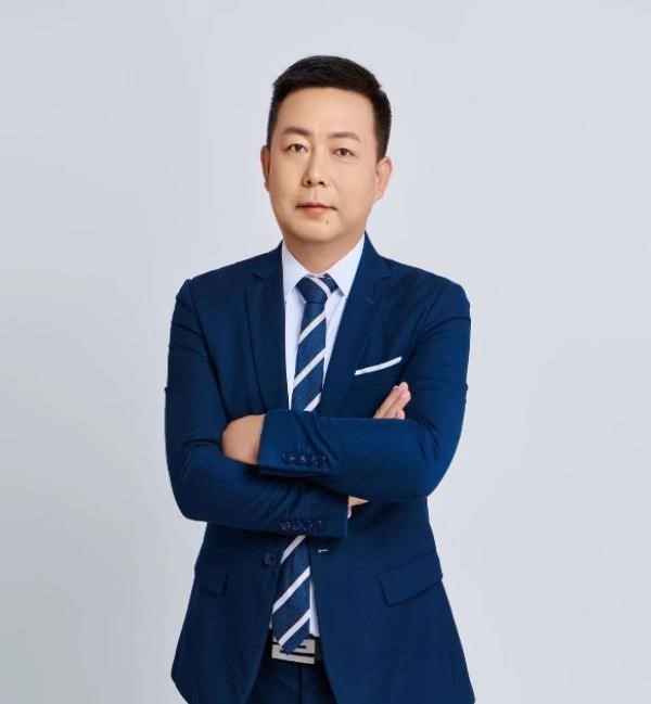 李一弘.jpg